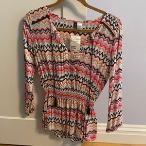 H&M blouse Size 4 (never worn) tags still on